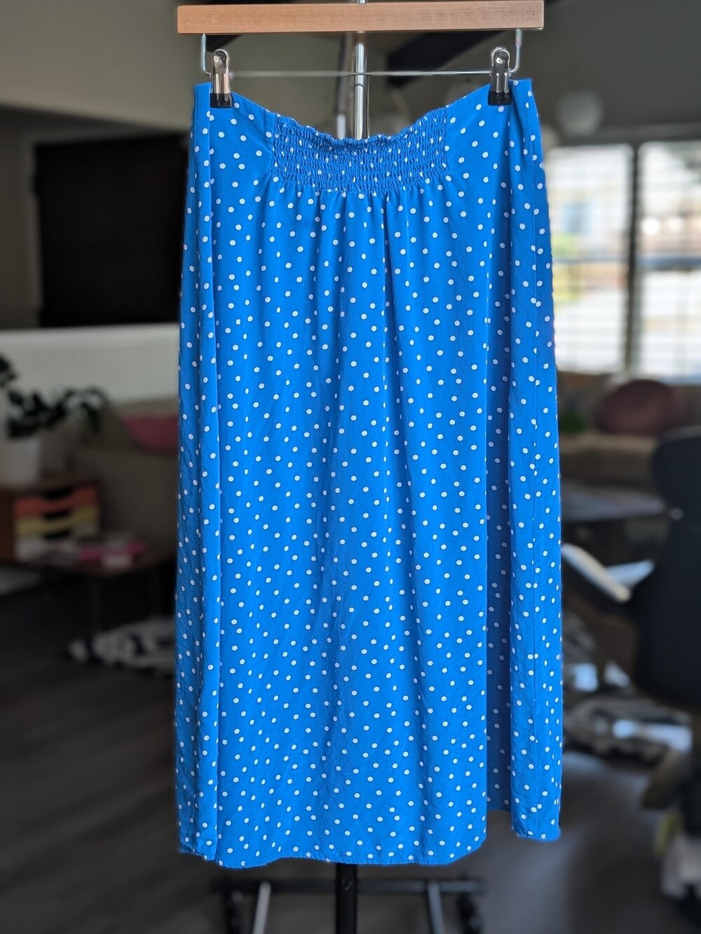 Amour Vert 100% Silk Capri Blue Polka Dot Button Front Midi Skirt Sz Medium - Picture 2 of 6